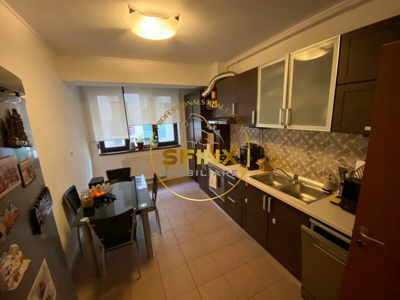Mall Vitan, Piata Alba Iulia, 3 camere bloc 2000 centrala parcare subterana